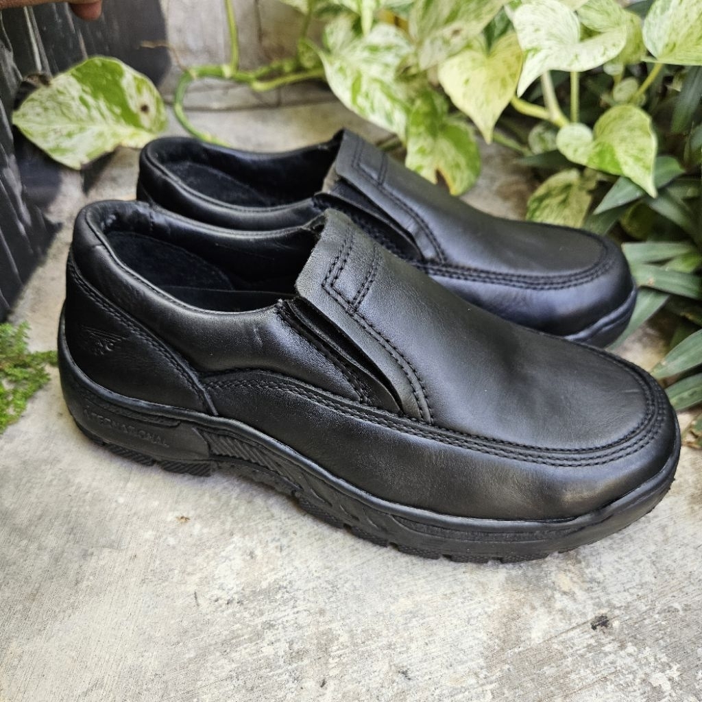 sepatu safety second redwing size 39(25cm)