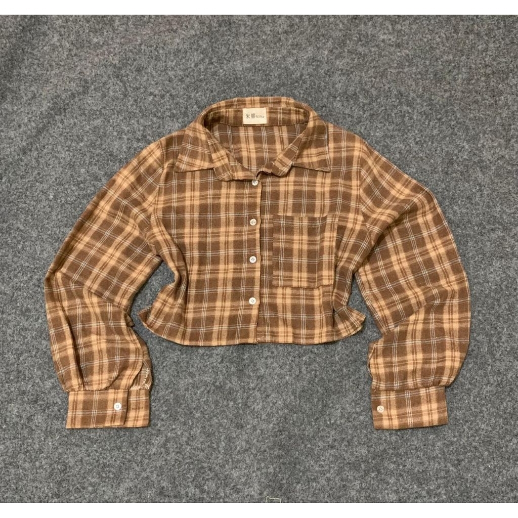 kemeja crop kotak kotak