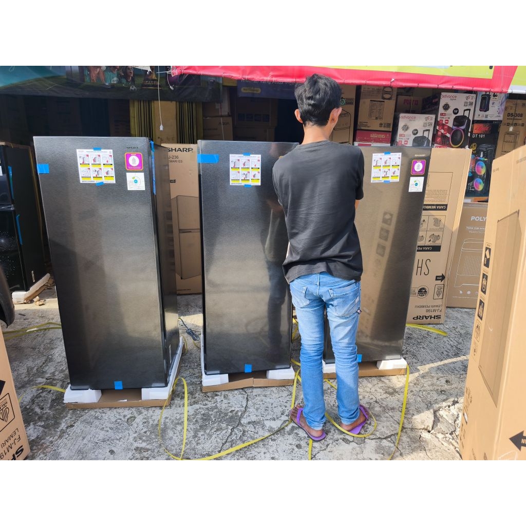 freezer Sharp es batu 198A / freezer Sharp standing