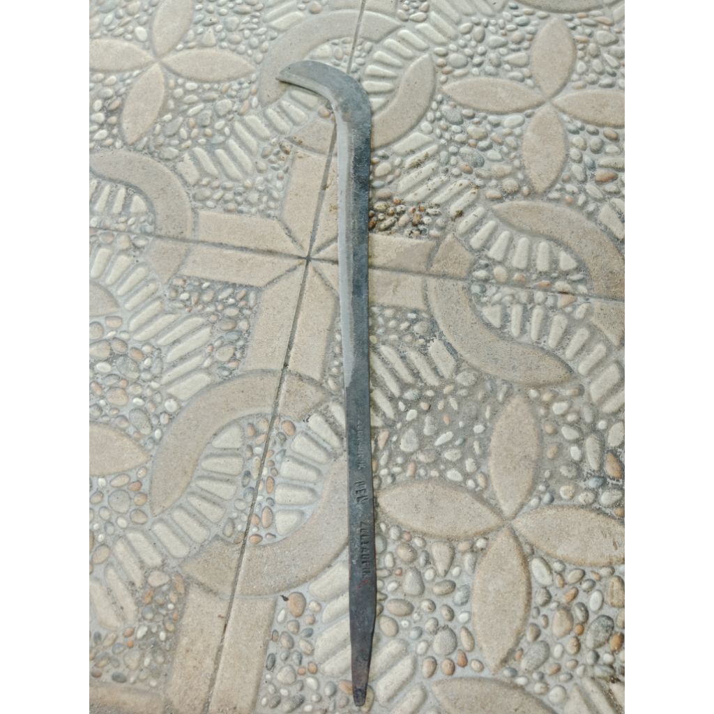 pisau penebas rumput