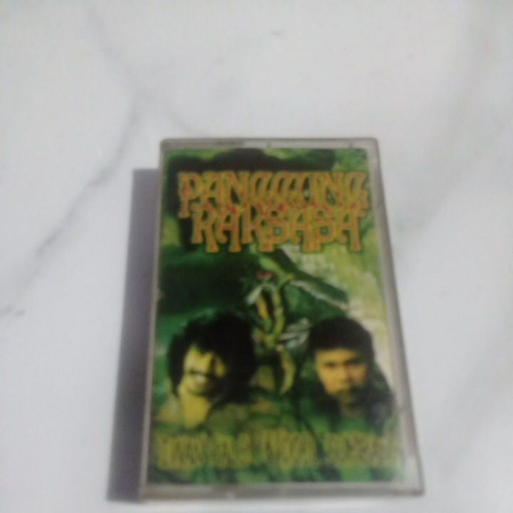 Kaset Pita Iwan fals & Doel sumbang panggung Raksasa