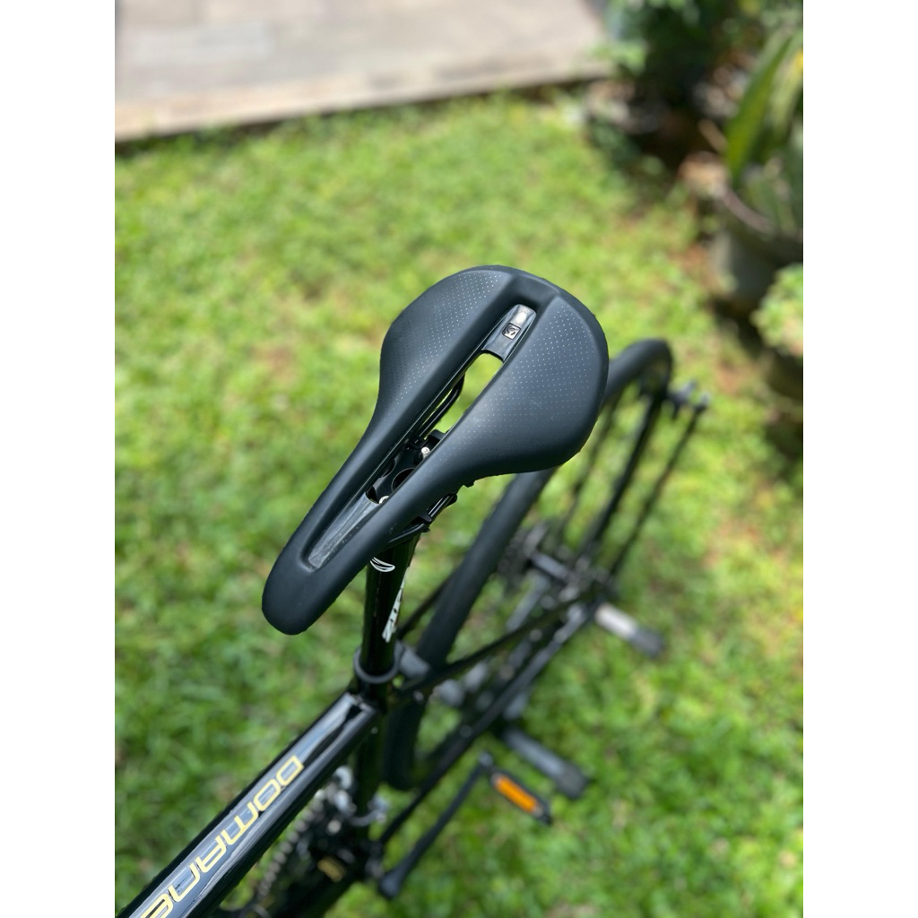 sepeda roadbike Trek madone 2 size 49 aloy