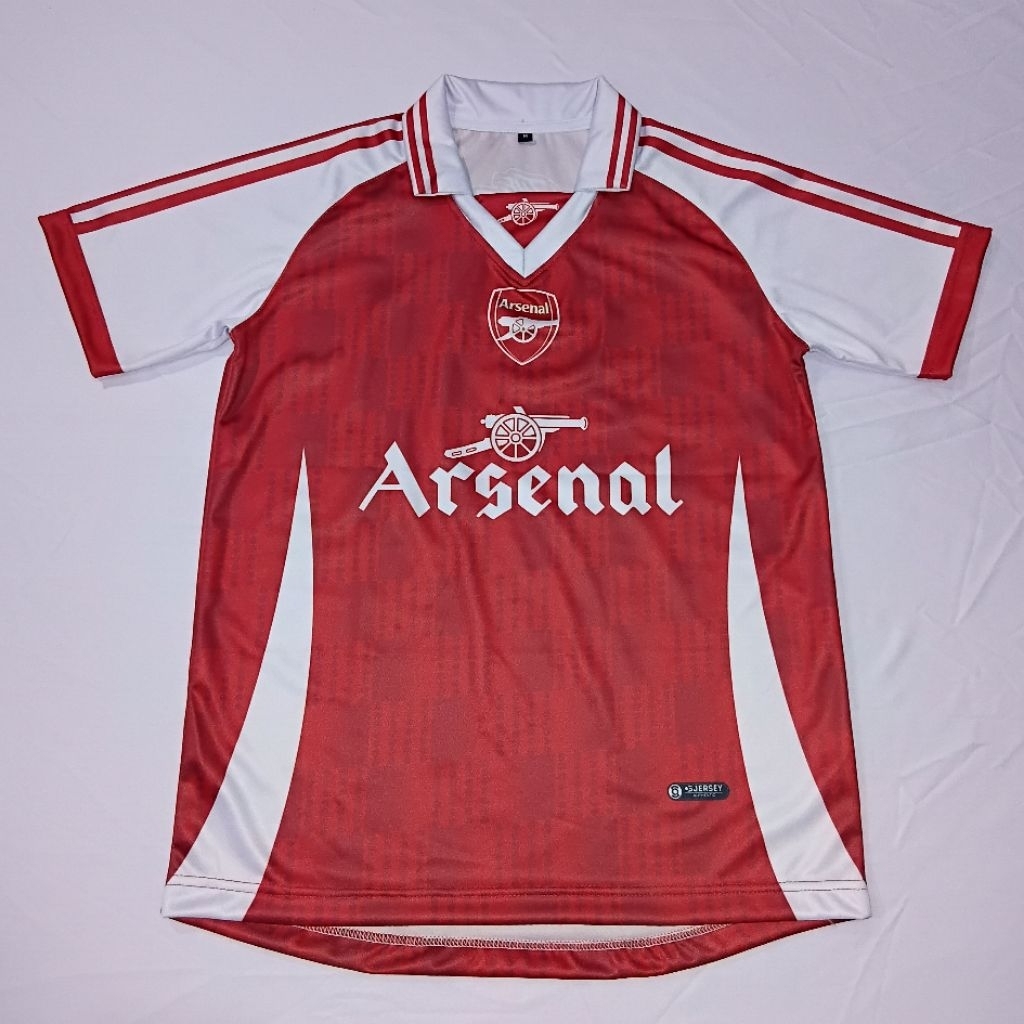 Jersey Arsenal Retro Home Merah Putih 2000/2002 – Kaos Bola Vintage Classic Fans Edition