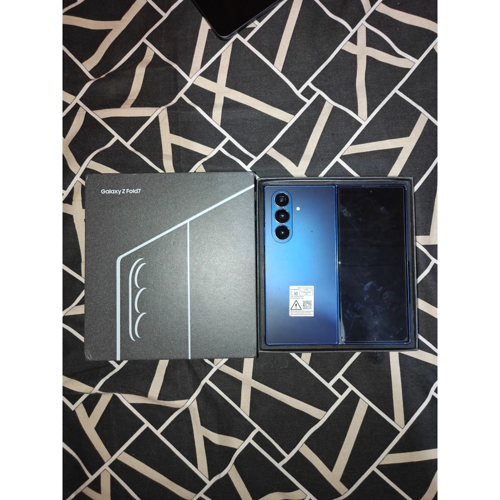 Samsung Z Fold 7 16/1Tb resmi indo zfold7 zfold fold7 seken bekas second