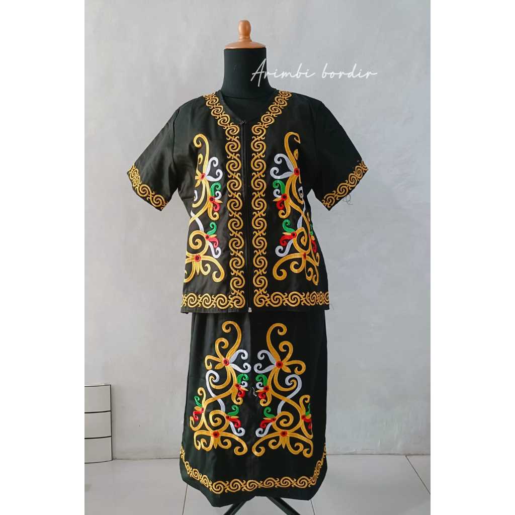 Rompi Dayak Kalimantan Wanita/baju dayak kalimantan/motif A