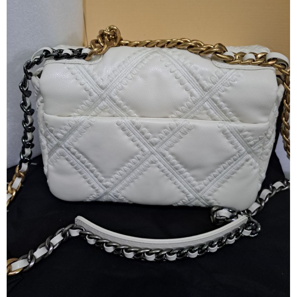 Tas selempang wanita warna putih