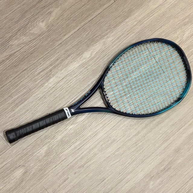 Yonex Ezone 100+