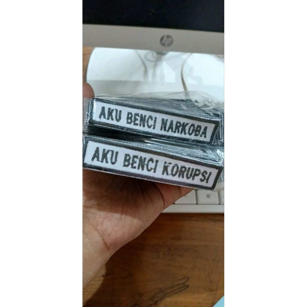 AKU BENCI NARKOBA / AKU BENCI KORUPSI BORDIR TEMPEL DADA
