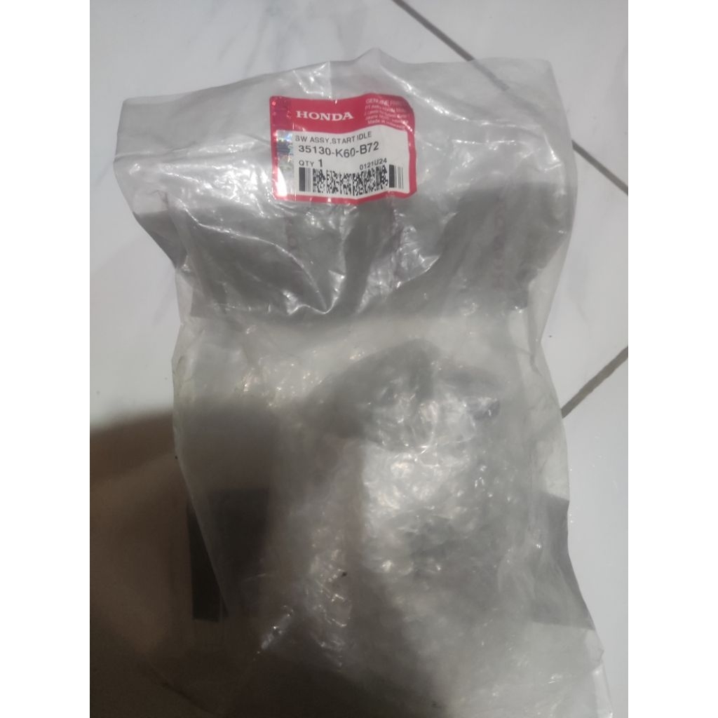 saklar kanan vario 125  35130K60B72