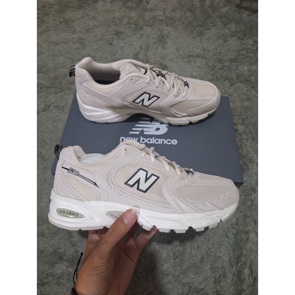 New Balance 530 Ivory Beige