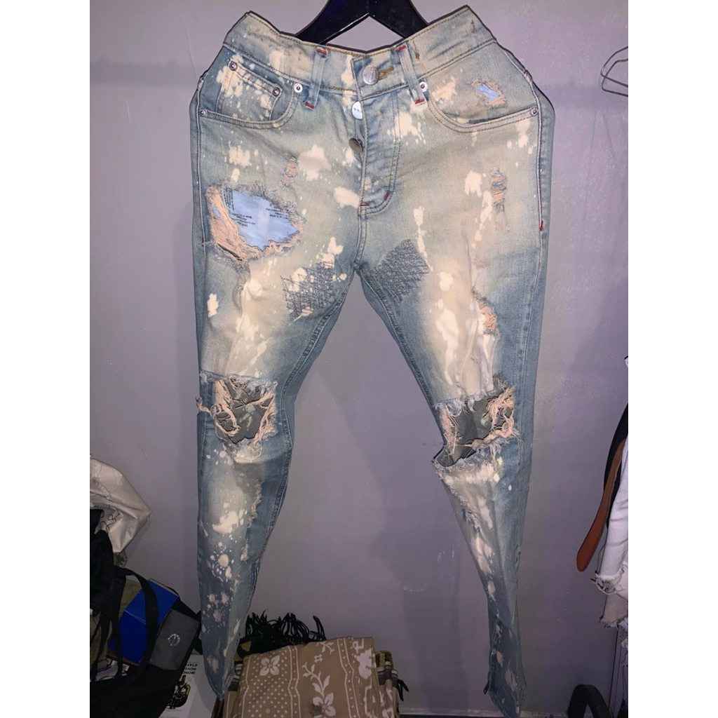 HAM Jeansku Distressed Ripped Jeans