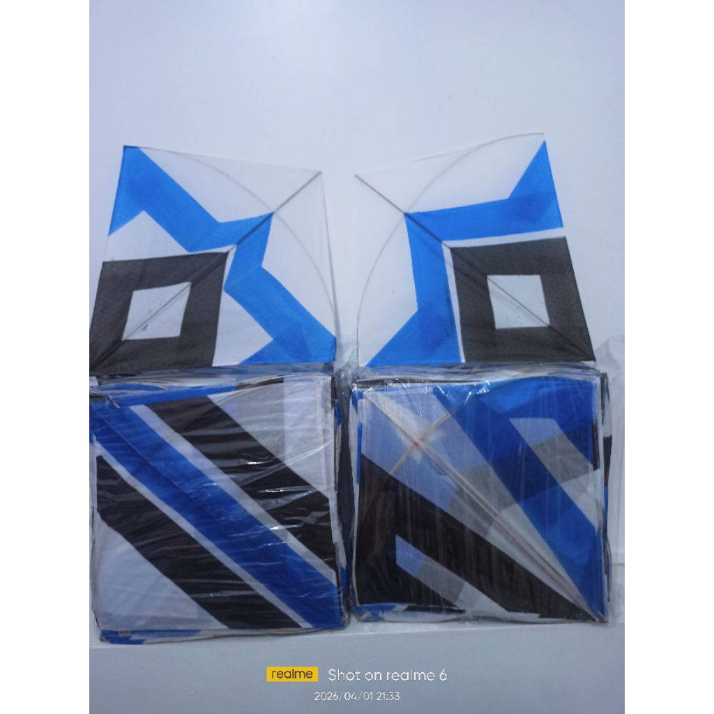 Layangan Seot berotot kertas tisu putih pulas biru Super uk 56x48 isi 50pcs
