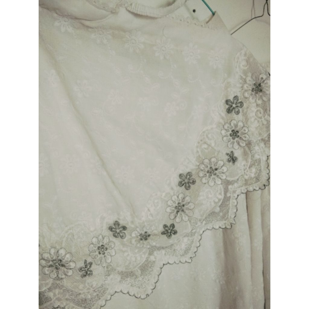 Mukena jumbo warna putih bordir