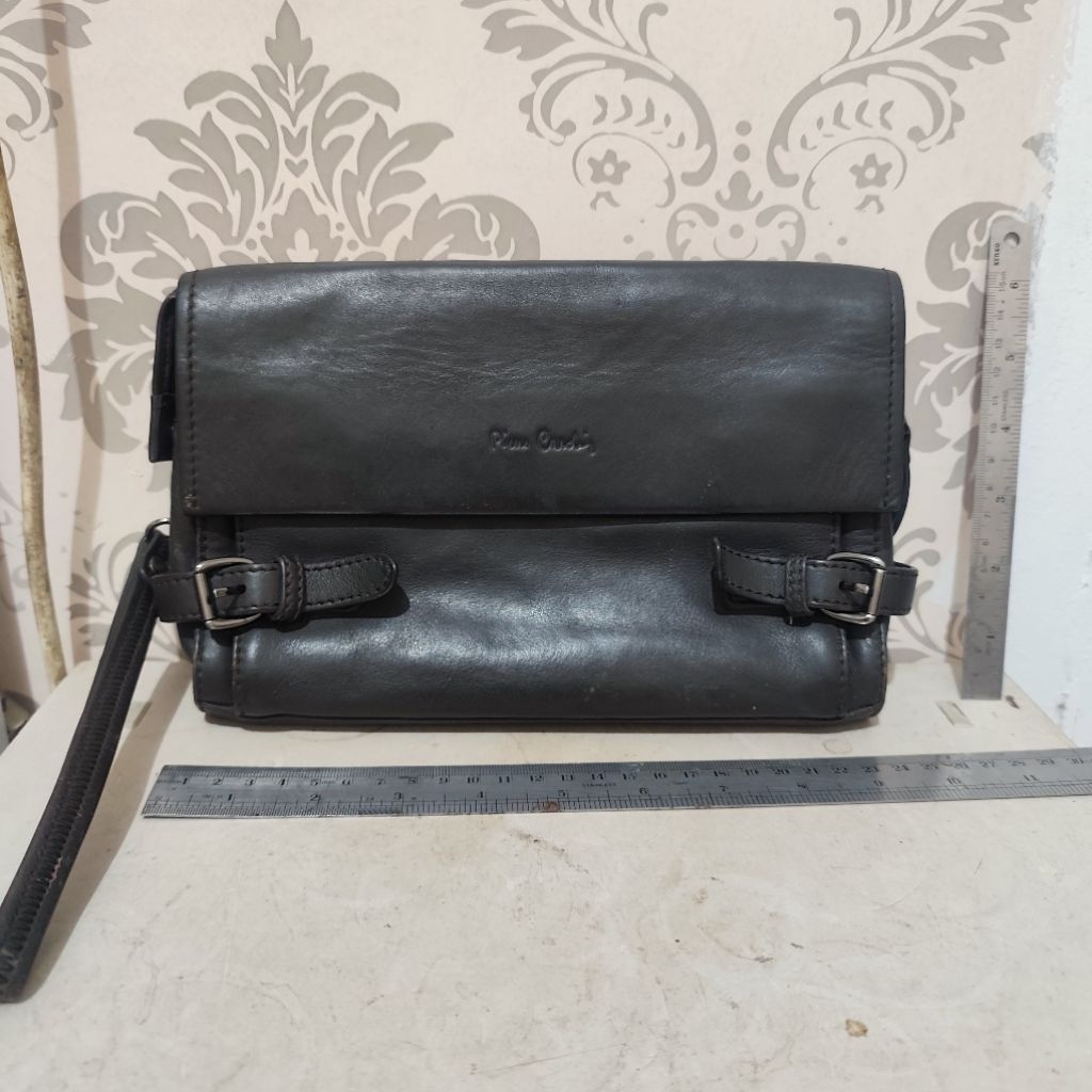 Clutch kulit asli Pierre Cardin preloved