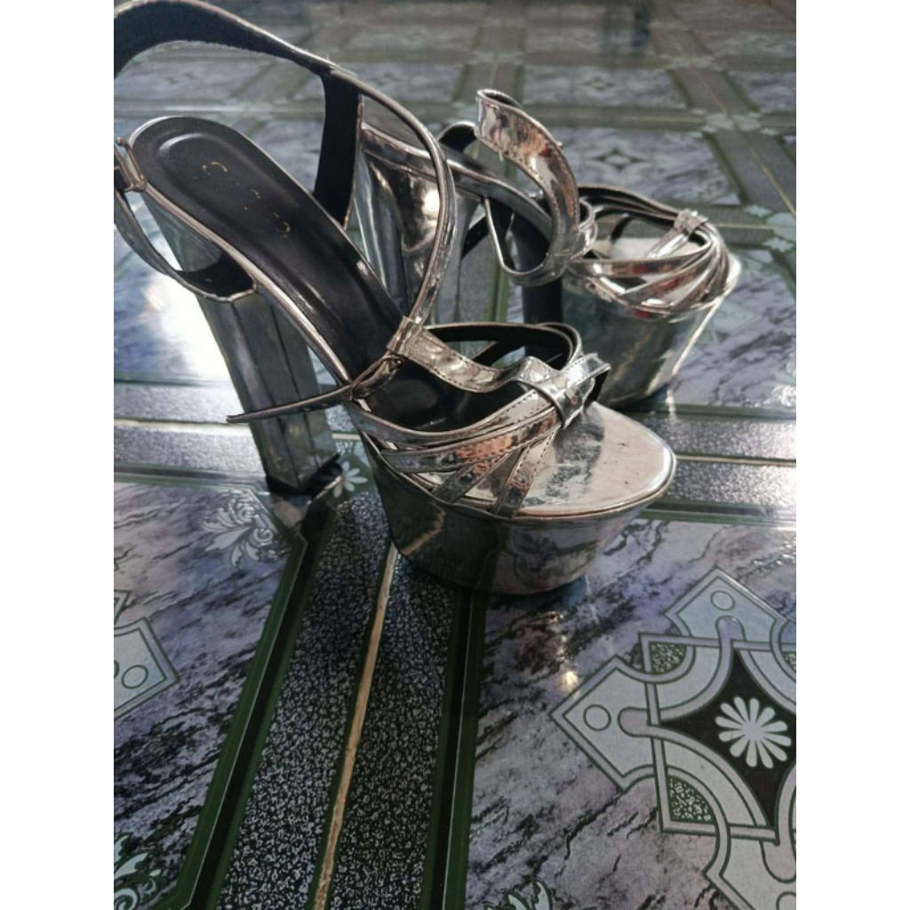 preloved heels by aulia