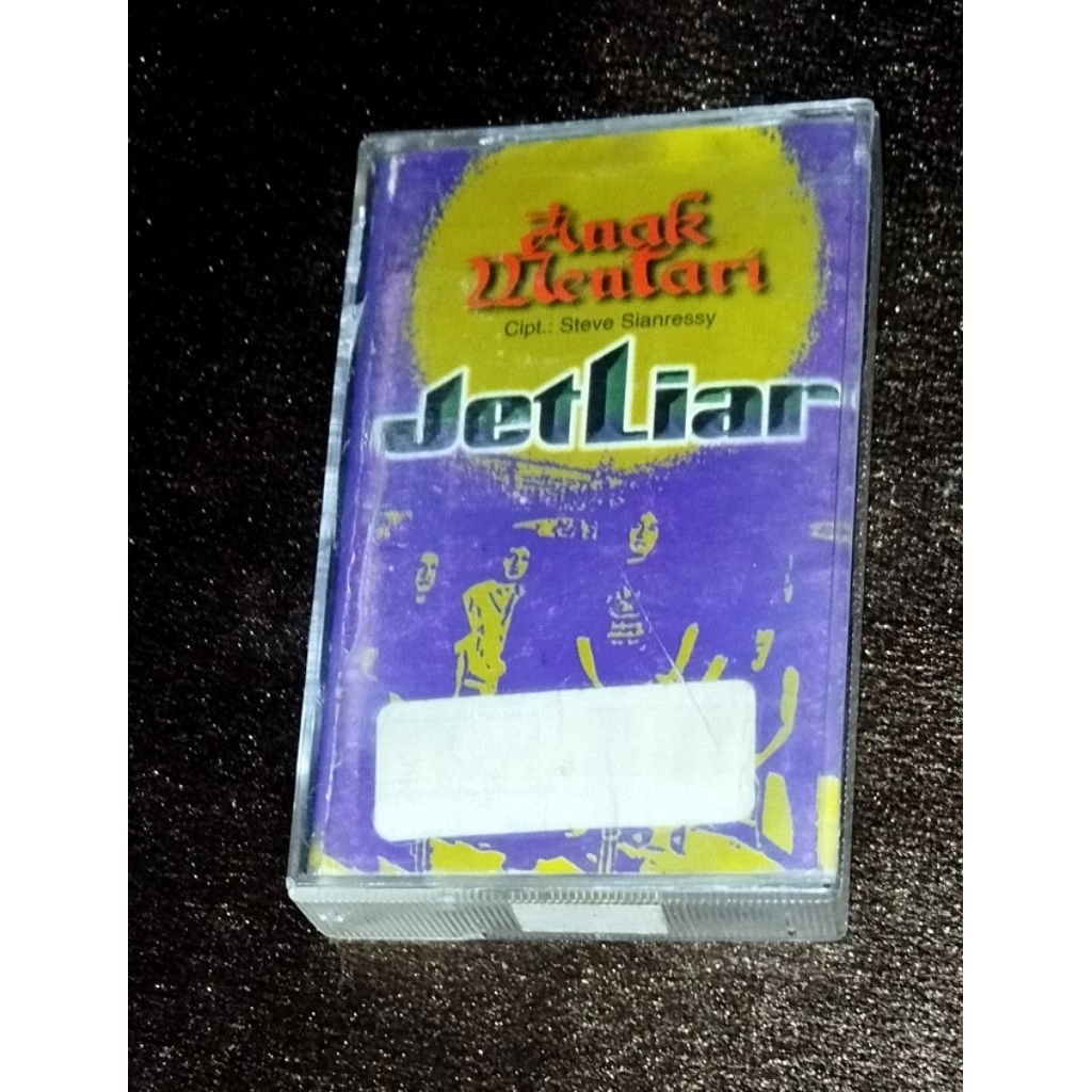 kaset pita jet liar