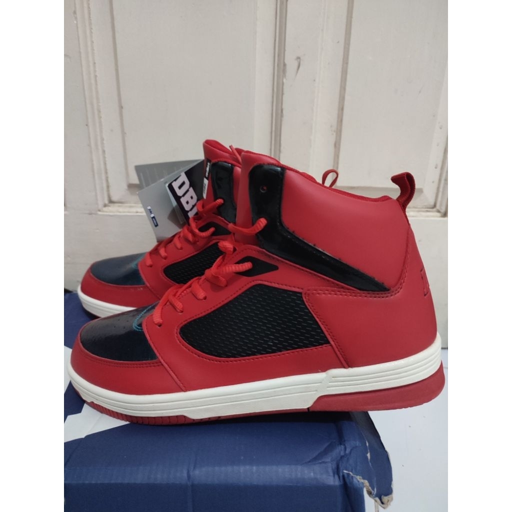 SEPATU BASKET DBL x ARDILES