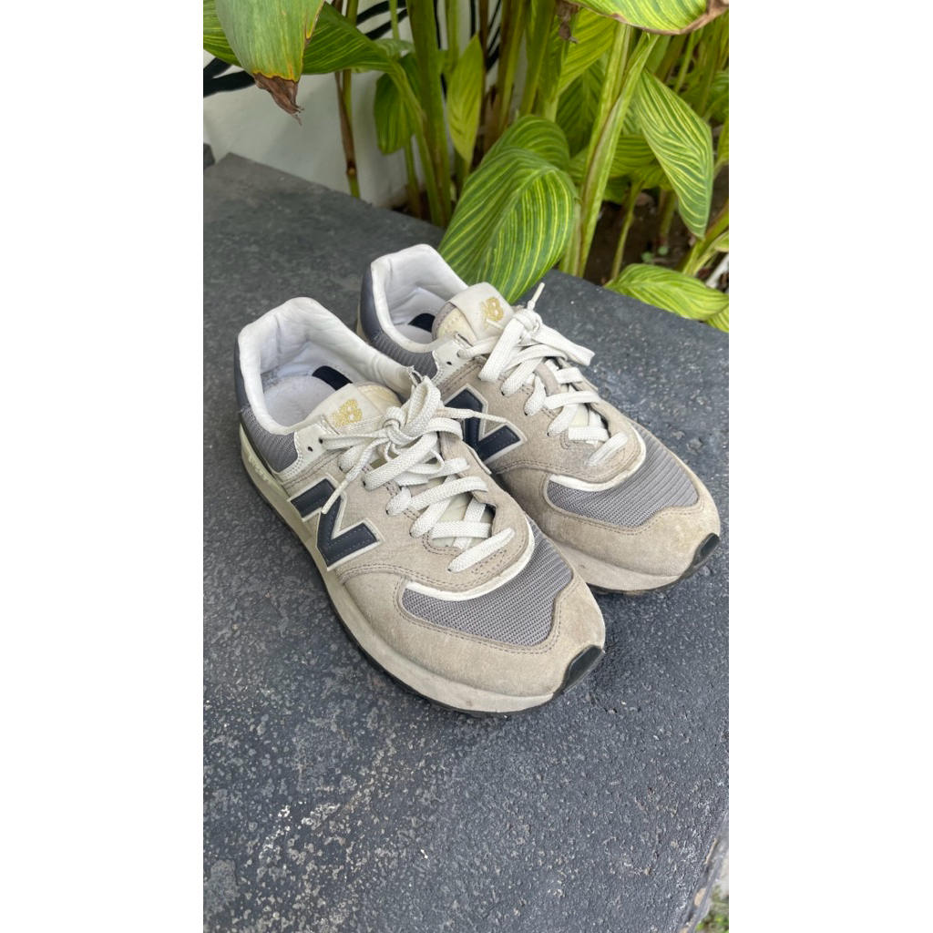 Preloved NB 574 Classic Grey