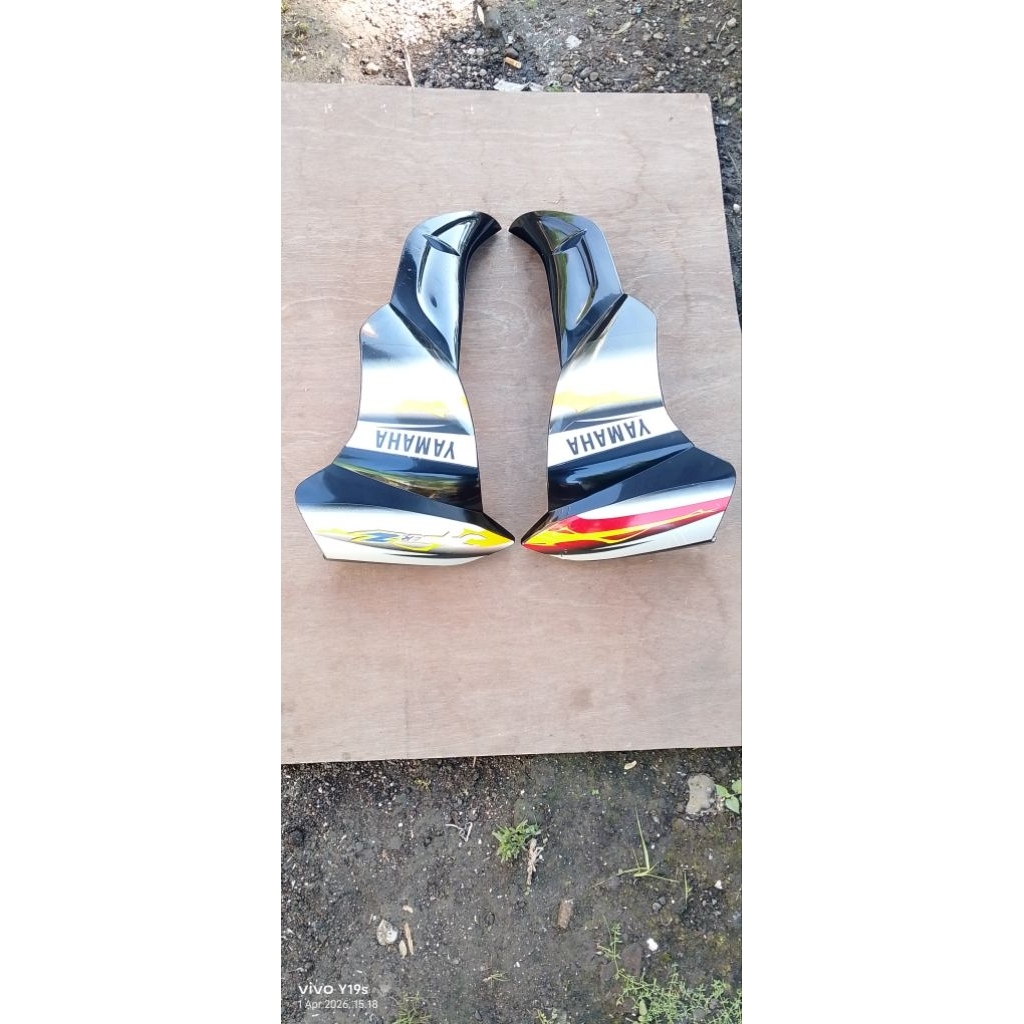 Sayap Luar Jupiter Z Burhan Warna Hitam Ori Copotan Motor