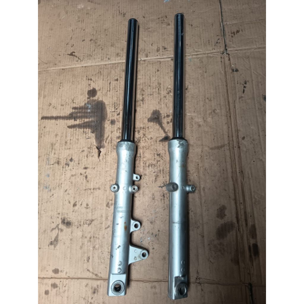 Shock depan yamaha Scorpio z ori copotan