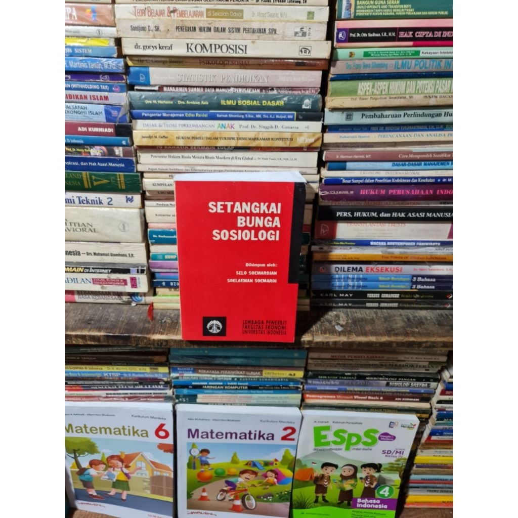 Setangkai Bunga Sosiologi by Selo Soemardjan
