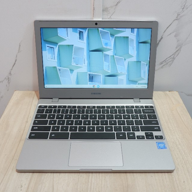 Laptop Samsung ChromeBook XE310XBA Intel Celeron N4020 RAM 4GB EMMC 32GB Normal Siap Pakai - Laptop 