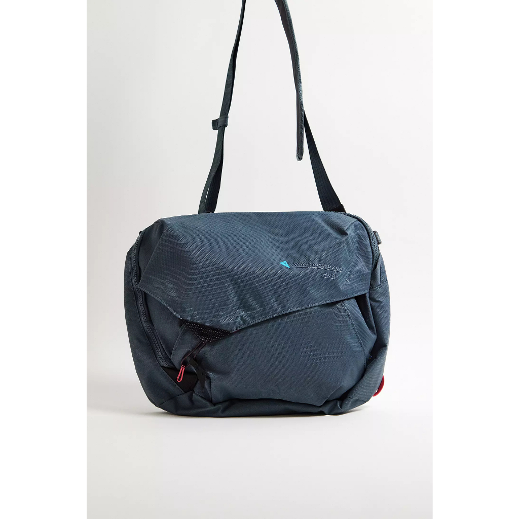TAS SELEMPANG SLING SHOULDER MESSENGER BAG TRAVELLING ULTRALIGHT ORIGINAL KLATTERMUSEN GAUT MESSENGE