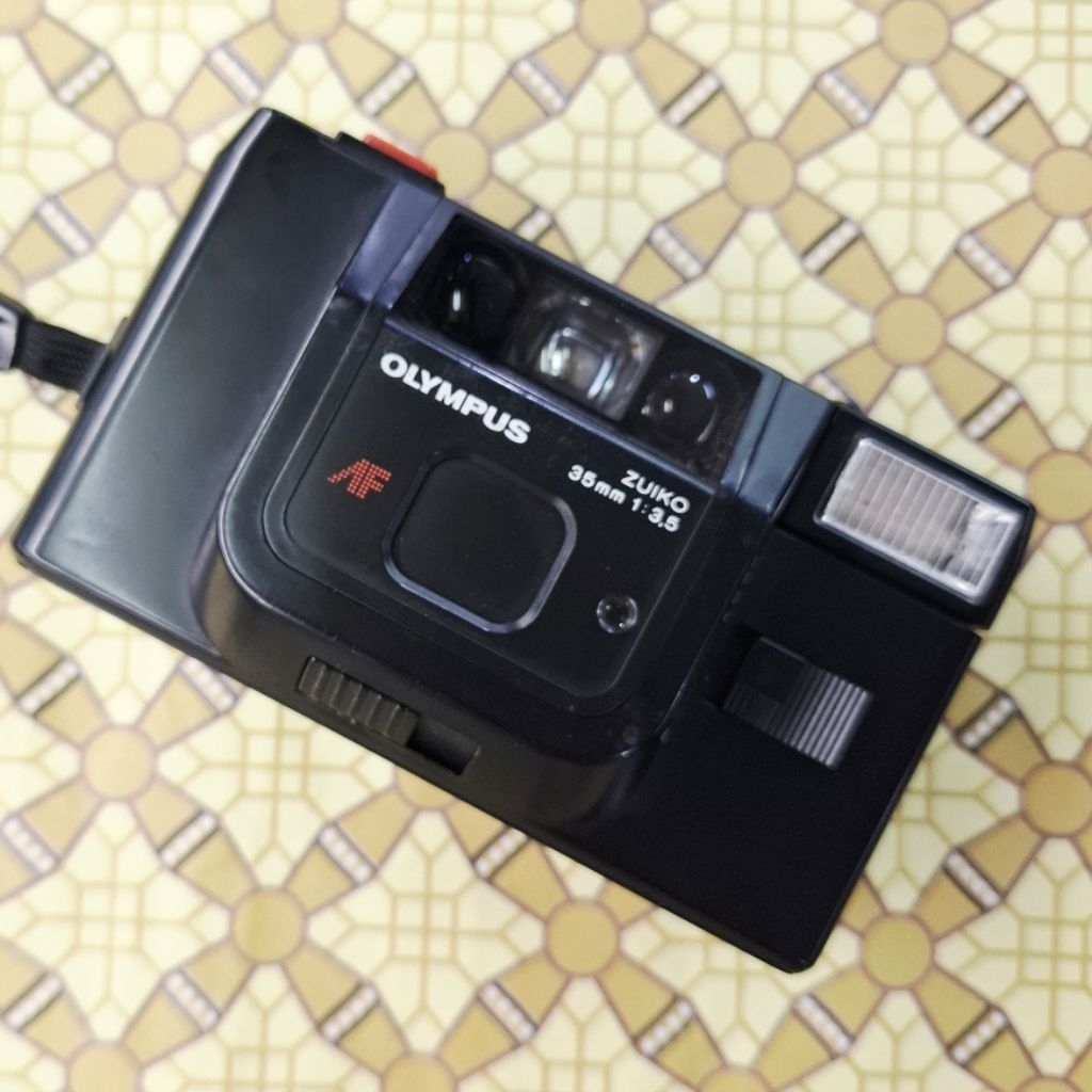 Kamera Analog Olympus Trip AF Vintage