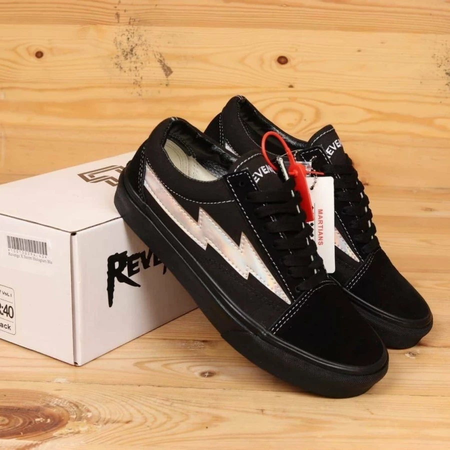 Sepatu Sneakers original Revenge X Storm Full Black - Nyaman Dipakai, Kualitas Premium, Desain Elega