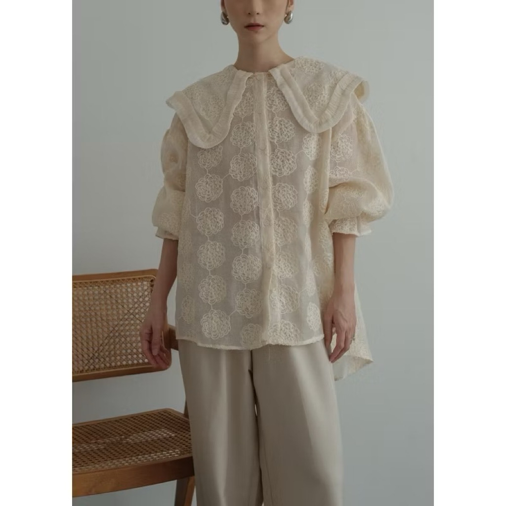 [ Preloved ] KOOZEE - Fleur Top Embroidery Blouse