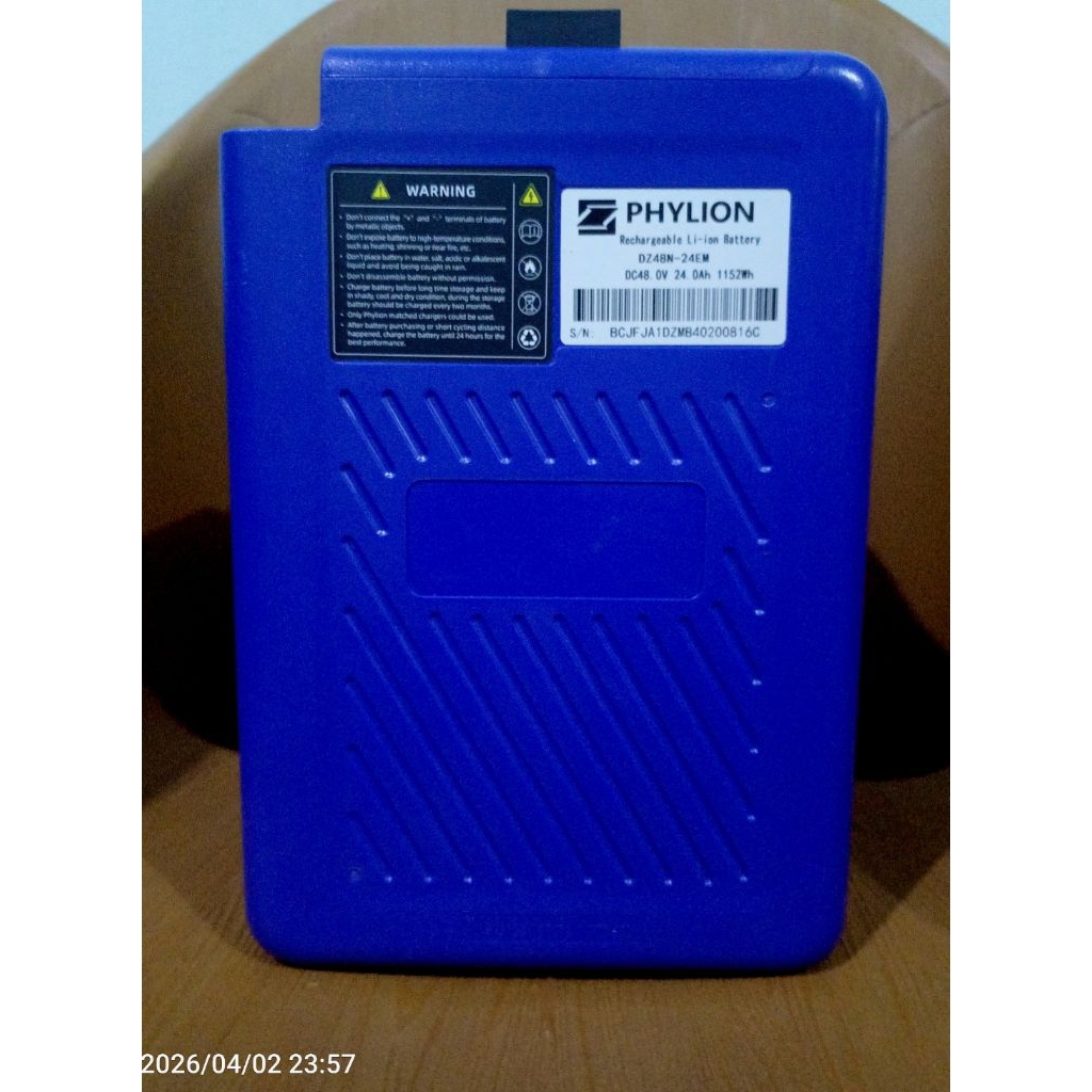 Phylion 48V 24Ah model berdiri
