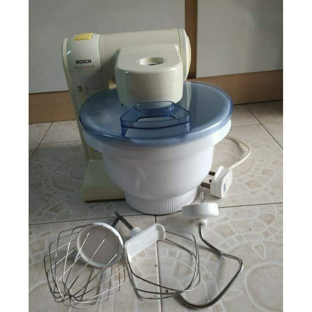 Mixer Bosch MUM4600 dan Blender