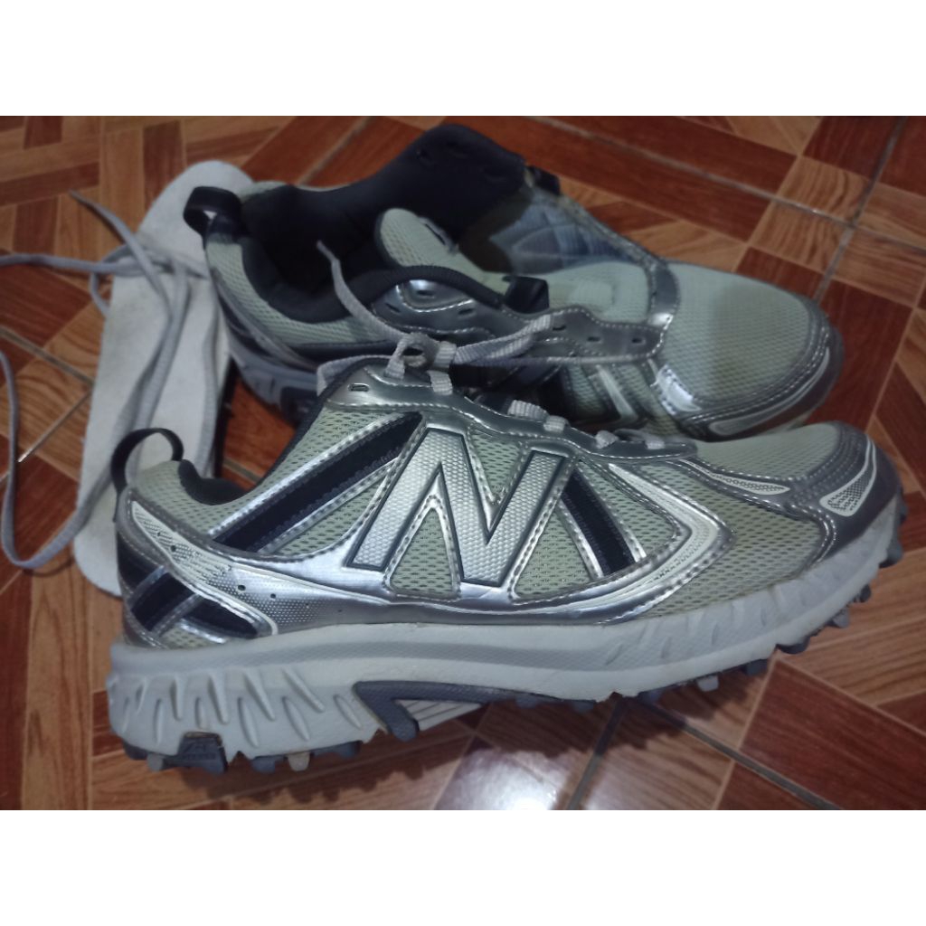 Sepatu NB 410 Trail Second