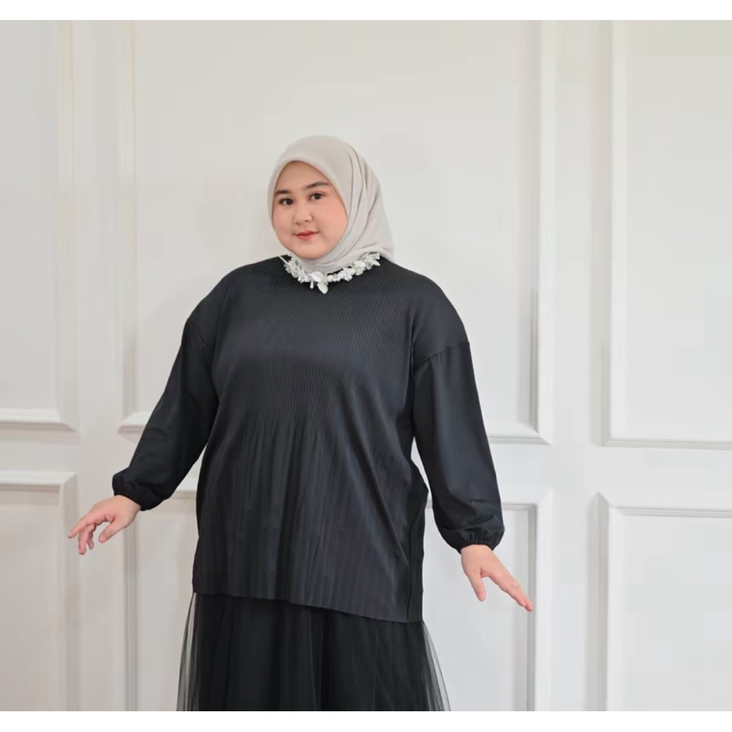 Semi Blouse Hitam Plisket Wanita Hijab Friendly Formal