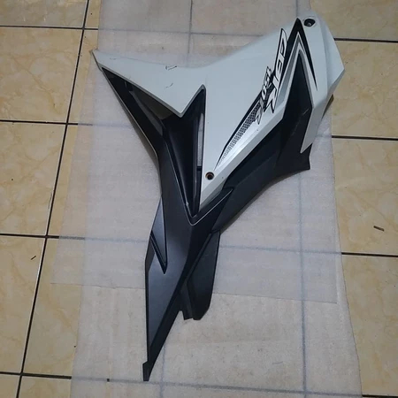 Fairing body CBR150R CBR 150R Facelift Putih Full Set Bagian Kiri Original Copotan