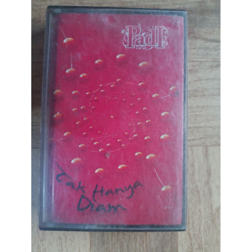 kaset pita PADI "tak hanya diam" (bootleg)