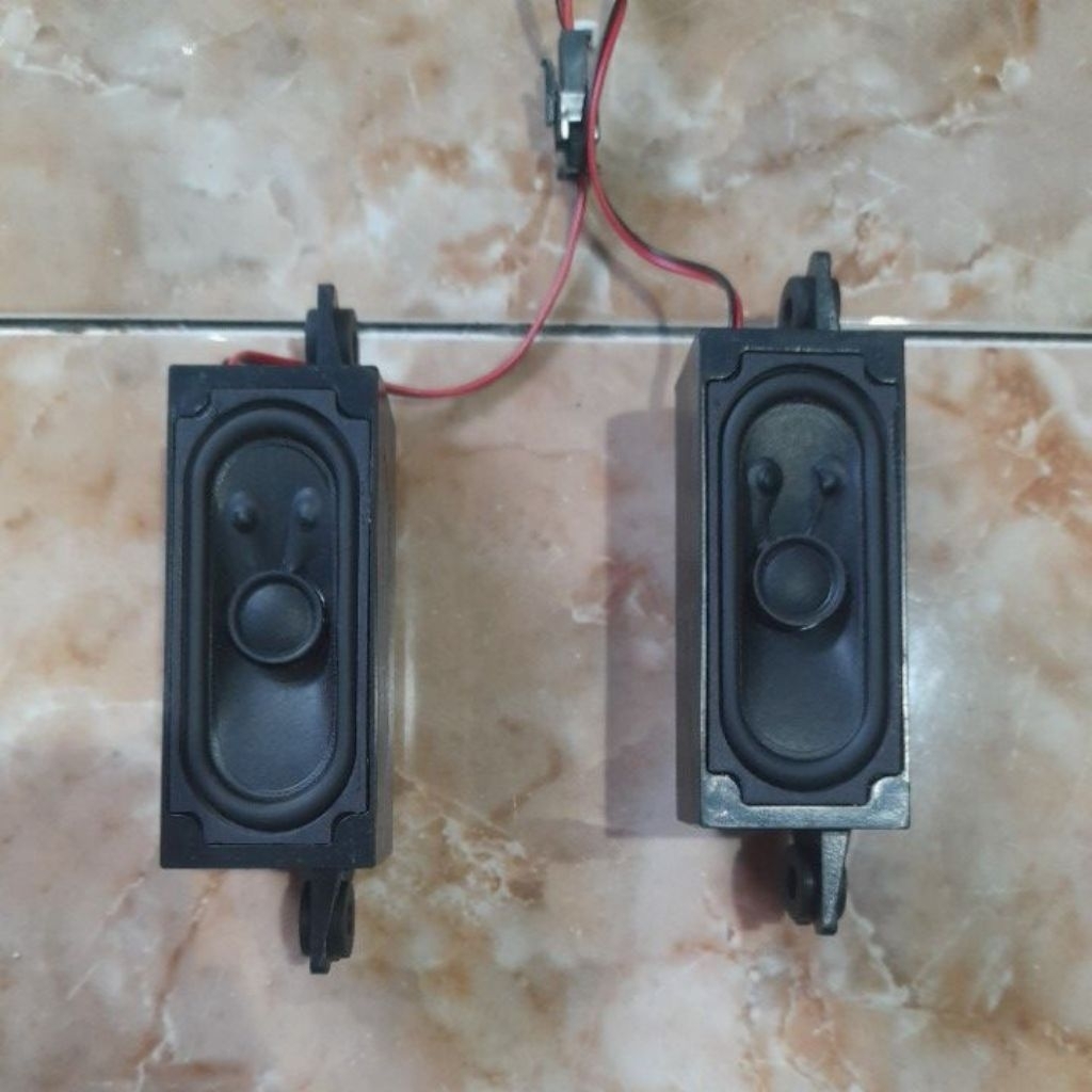 Speaker tv led aqua 32 inch AQUA AQT32K85FFX
