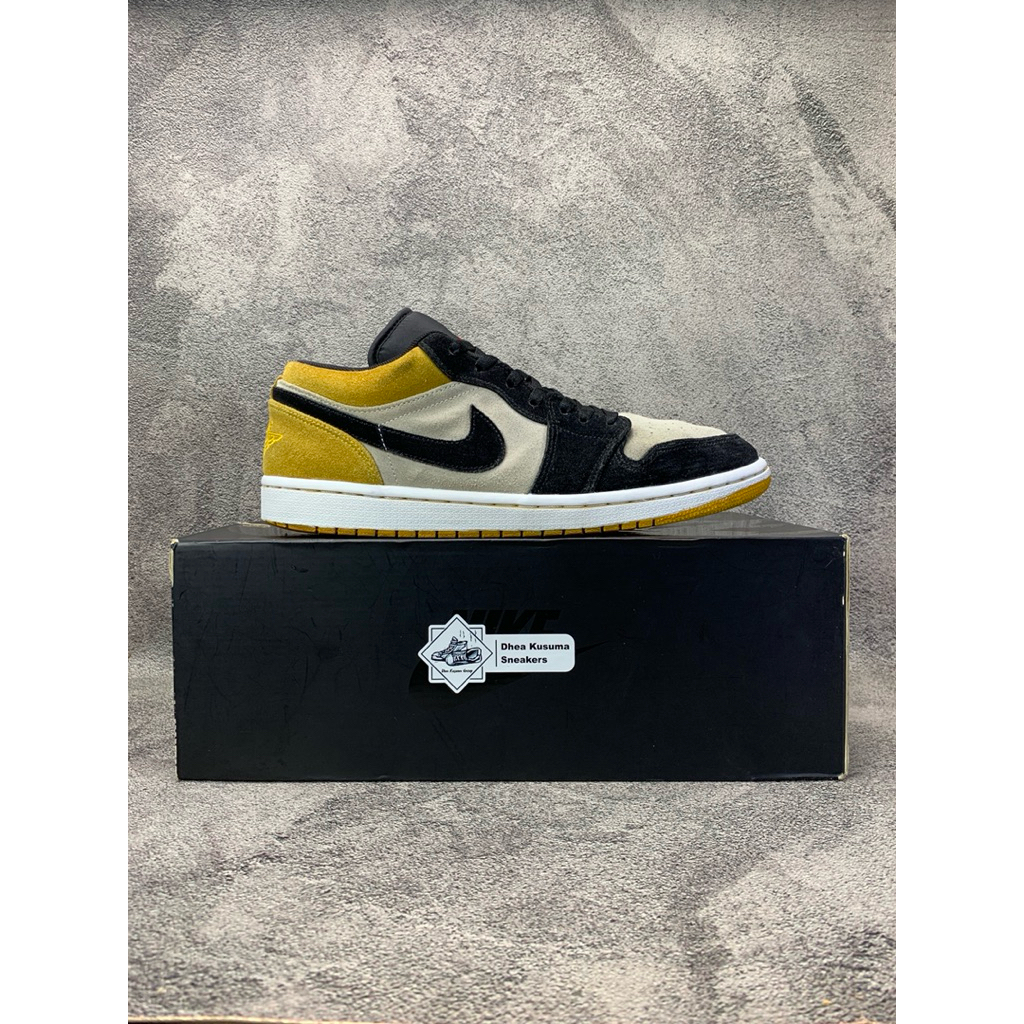 Sepatu Second  Air Jordan 1 Low Sail University Gold Black  Size 44  Original Guarantee 100%