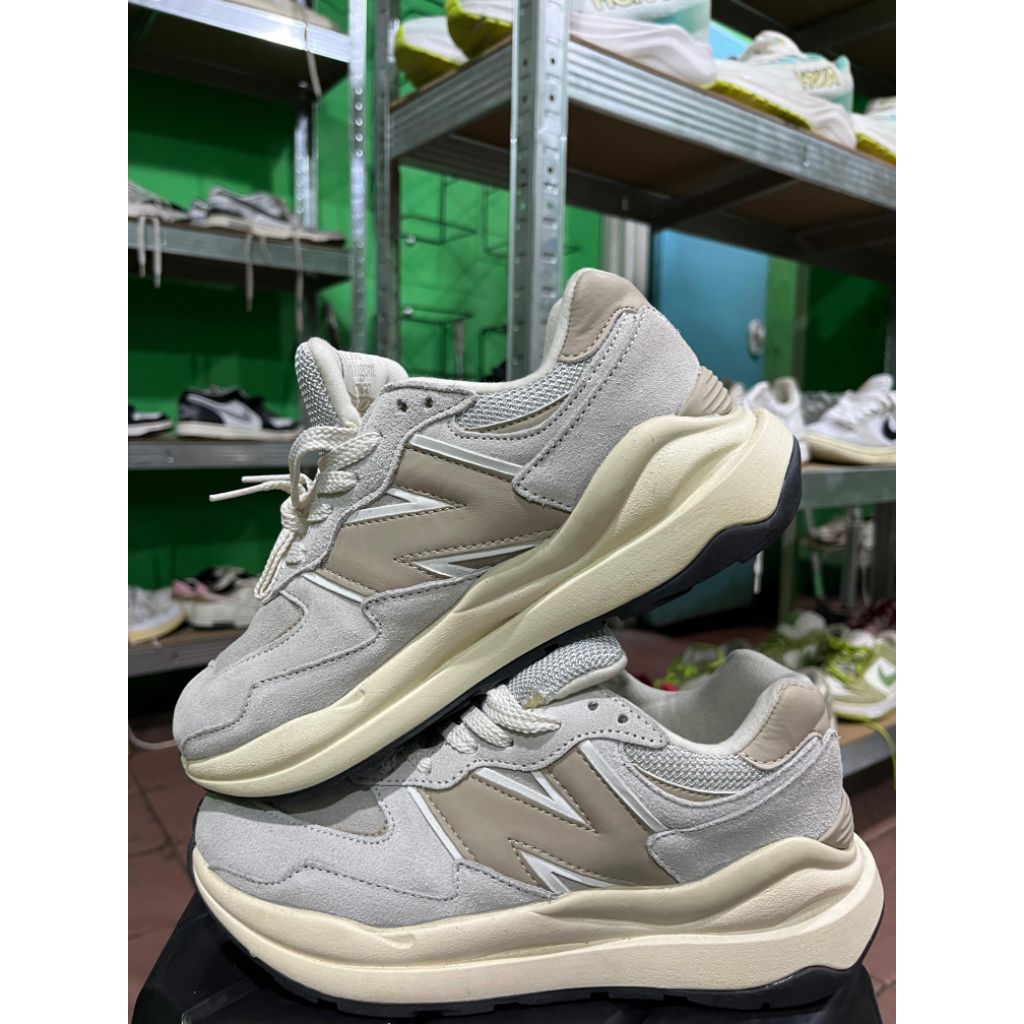 NEW BALANCE 5740 CREAM – SECOND ORIGINAL LIKE NEW  Size 37