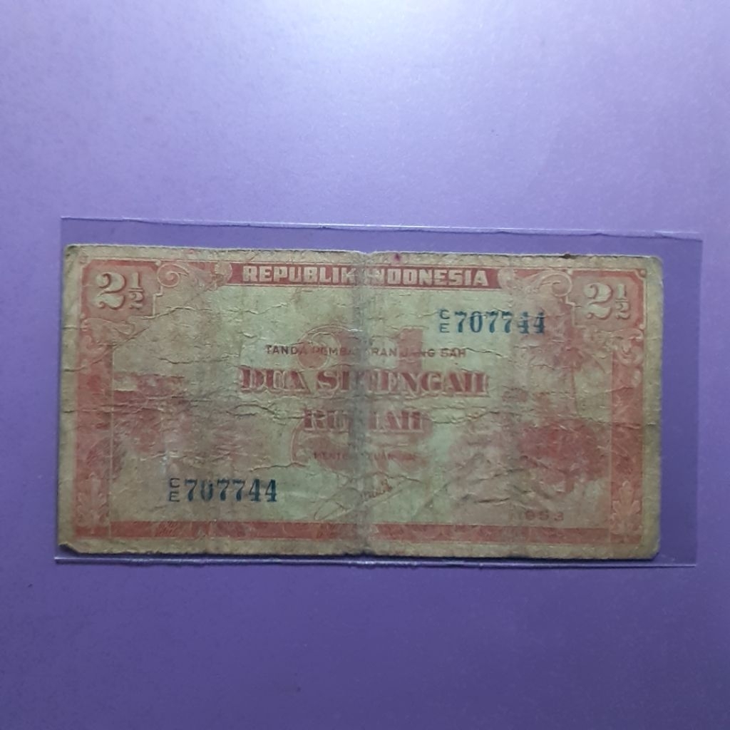 uang kuno 2,5 rupiah pemandangan