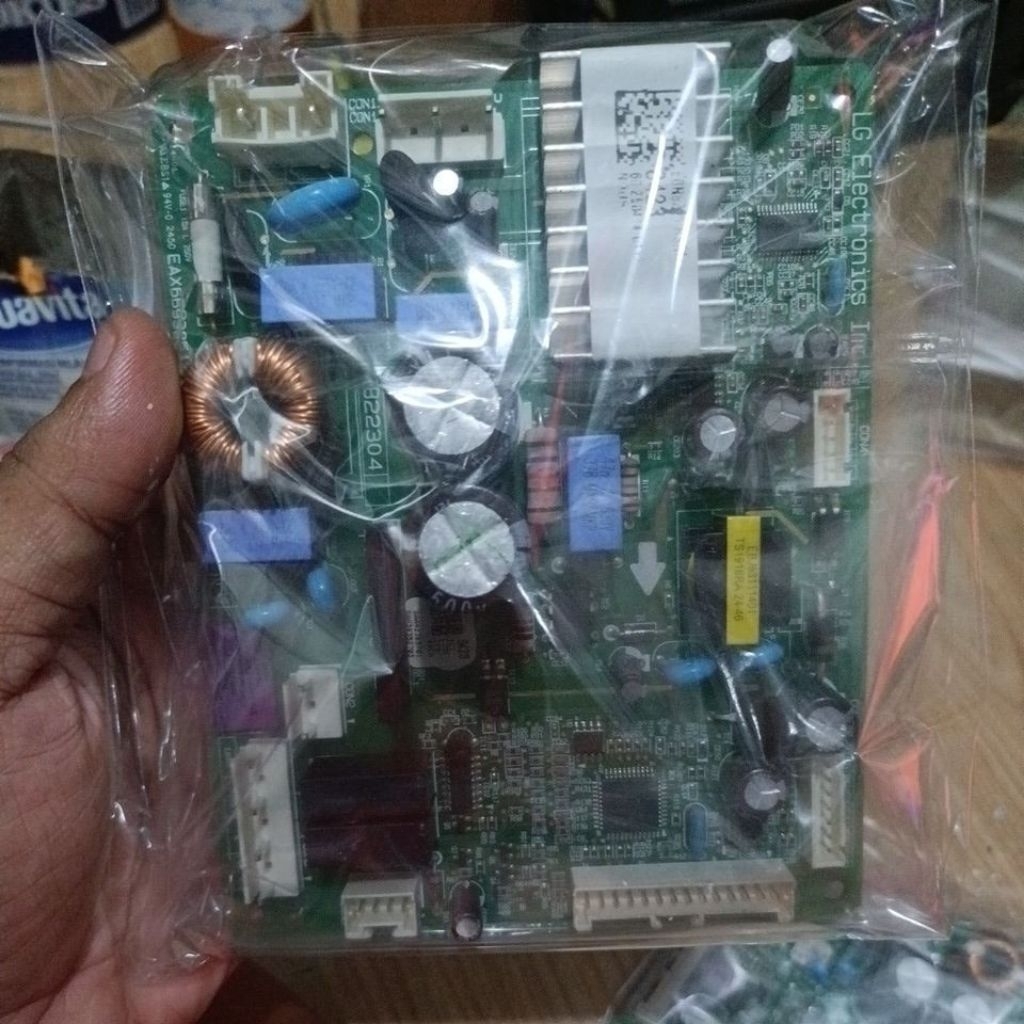 modul kulkas inverter LG EBR822304