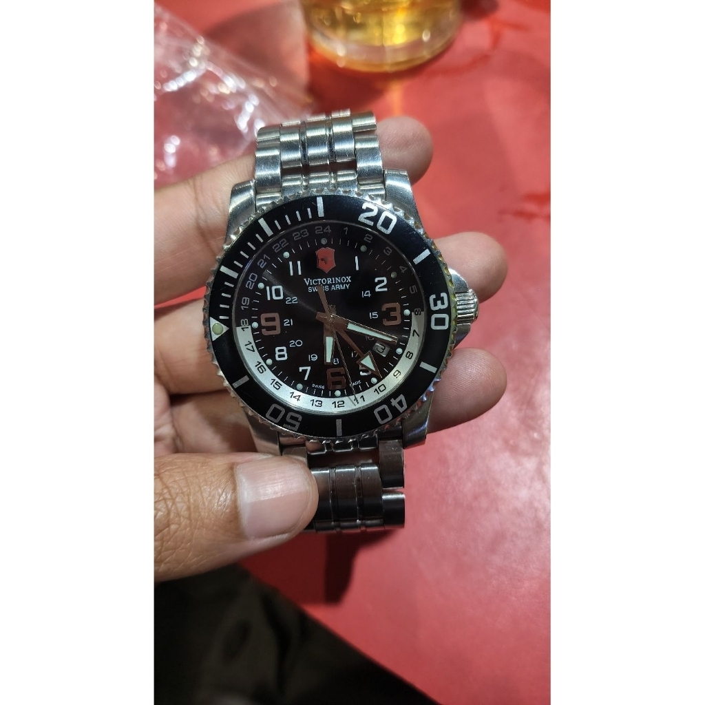 Jam Tangan Victorinox Quartz Second Original