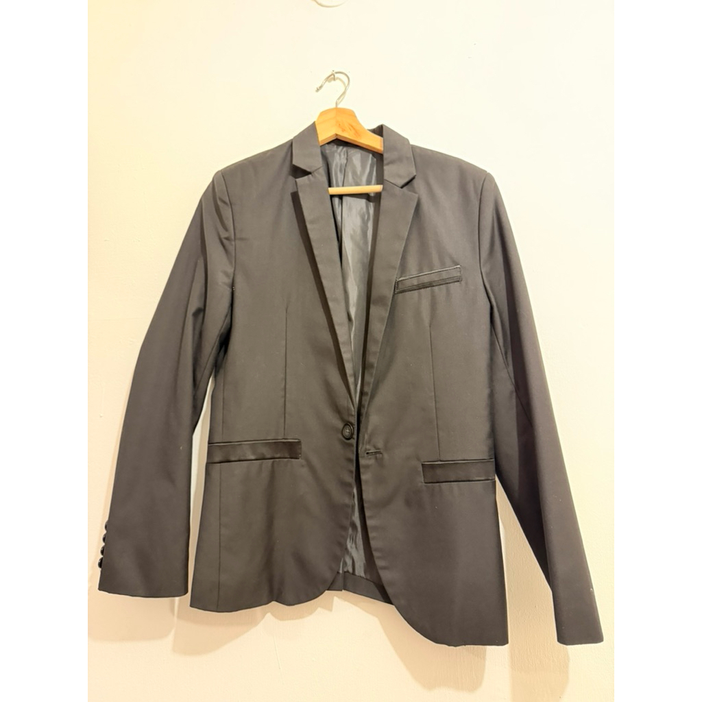 Jas Hitam Zara