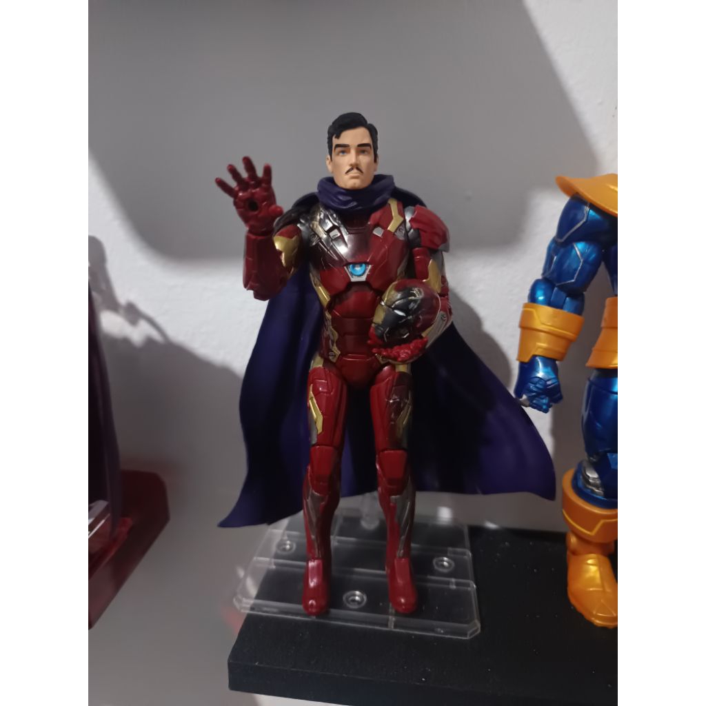 Marvel legends Iron Man Dr doom