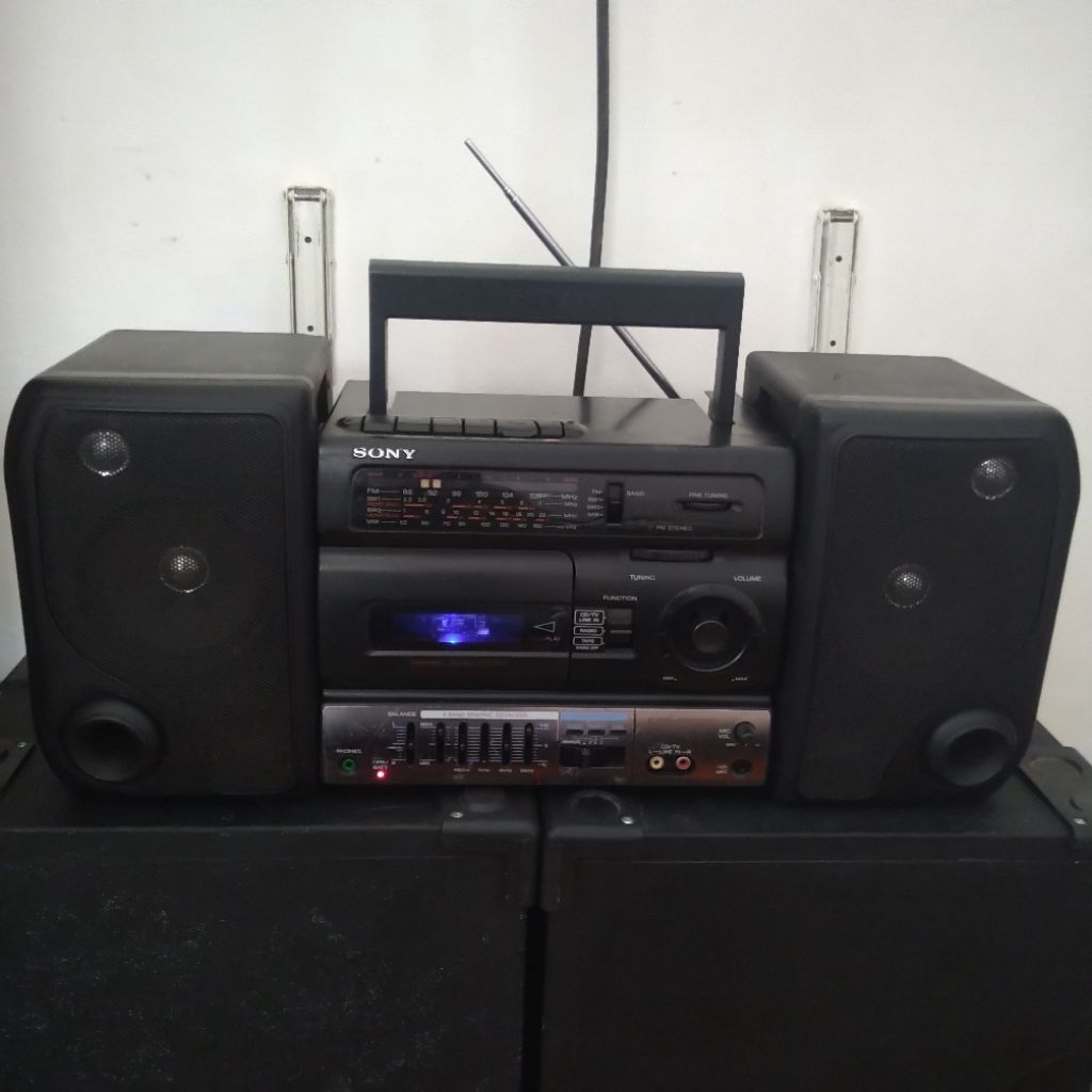 Sony Mini Compo Bluetooth FM Radio