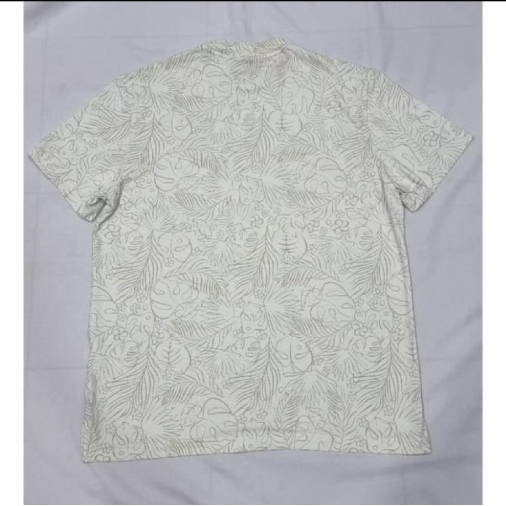 Preloved Kaos Olahraga Sport Unisex Pria Wanita Man Woman Motif Pattern Broken White Putih Adidas Br
