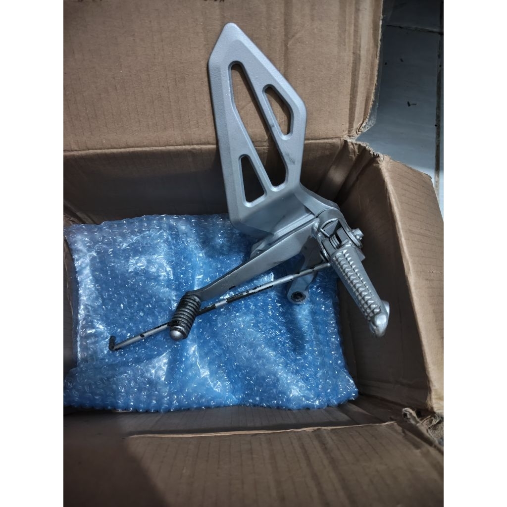 footstep underbone bagian kiri copotan original r15v3