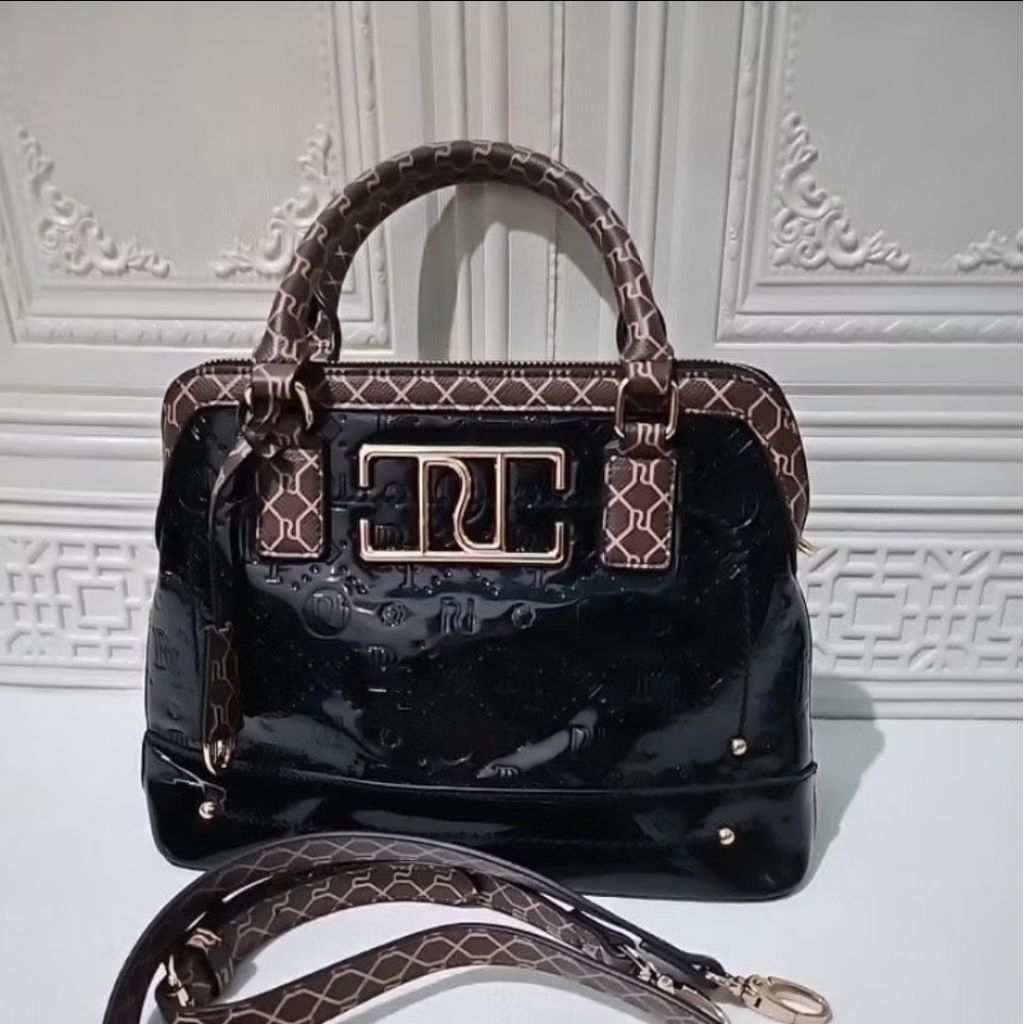 River Island