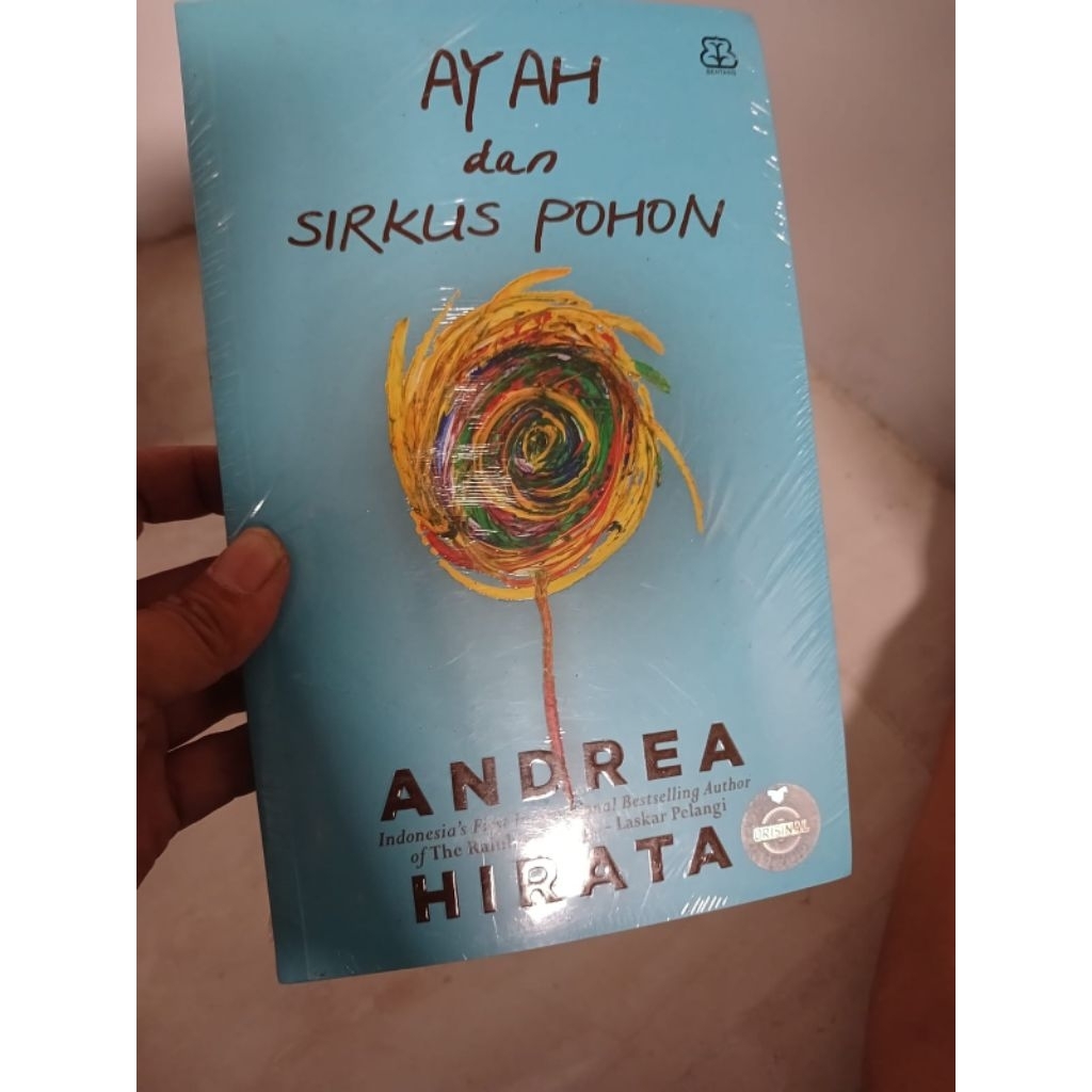 NOVEL AYAH SIRKUS POHON