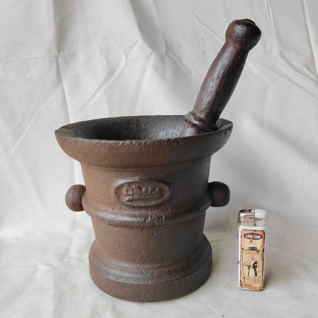 Pajangan Vintage Lumpang Dasco Besi Tebal 5,9 kg